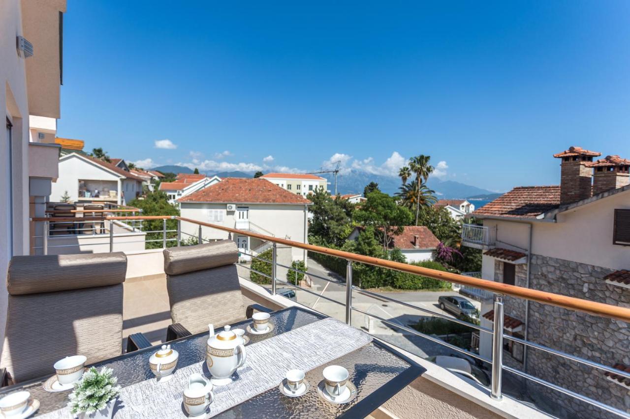 Apartments Rivijera Herceg Novi Exterior photo